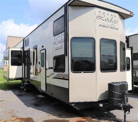 View New & Used Forest River Wildwood Grand Lodge RVs for。